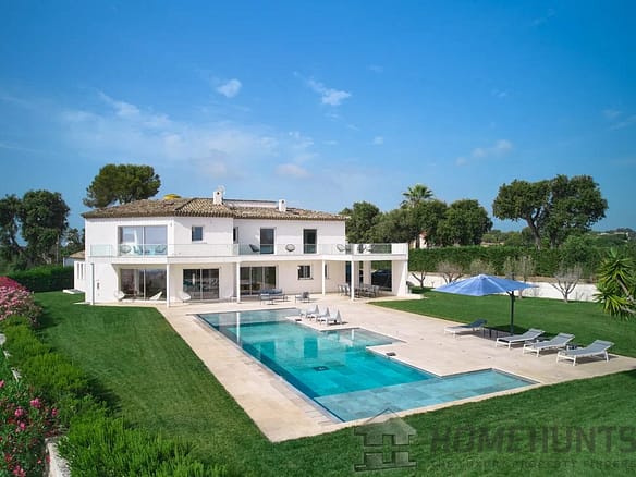 5 Bedroom Villa/House in Antibes 12