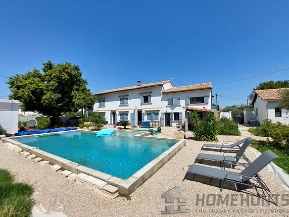 6 Bedroom Villa/House in St Martin De Crau 34