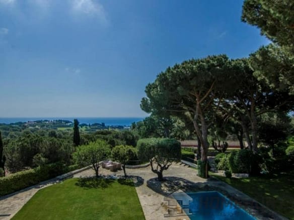 9 Bedroom Villa/House in Sant Andreu De Llavaneres 5