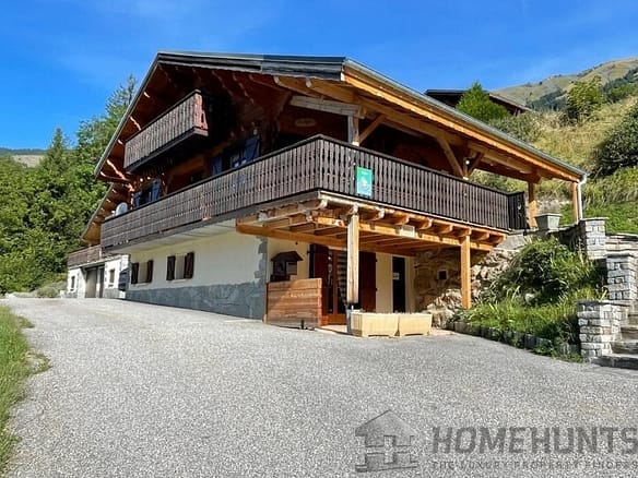5 Bedroom Chalet in Les Saisies 3
