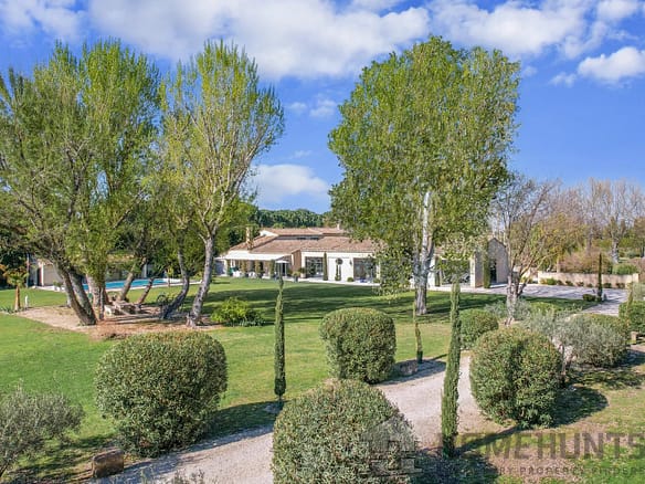 5 Bedroom Villa/House in St Remy De Provence 36