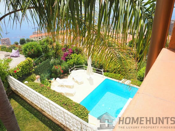 4 Bedroom Villa/House in Beausoleil 6