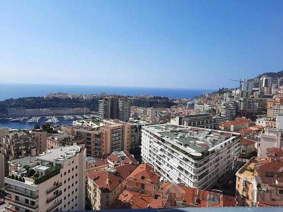 2 Bedroom Apartment in Monaco 4