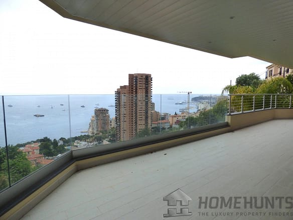 3 Bedroom Apartment in Roquebrune Cap Martin 26