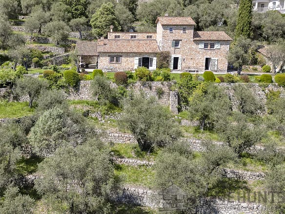 4 Bedroom Villa/House in Speracedes 22