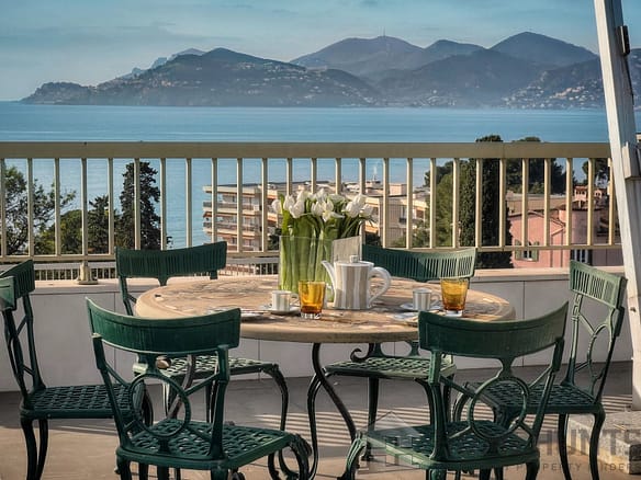 7 Bedroom Apartment in Cannes 20