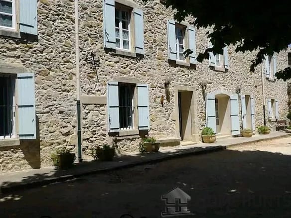 6 Bedroom Villa/House in Uzes 26