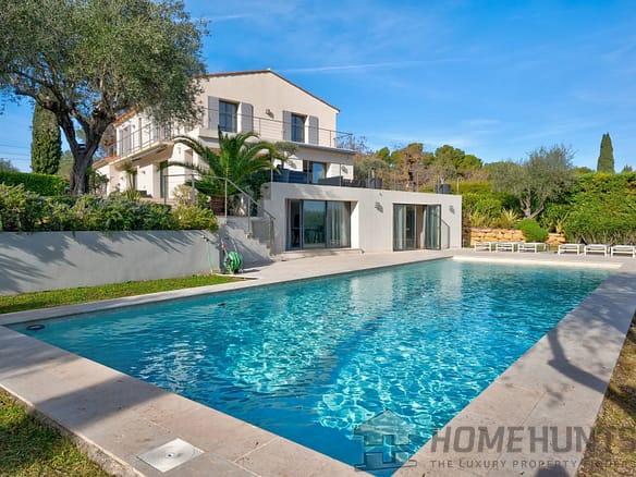 6 Bedroom Villa/House in Mougins 24