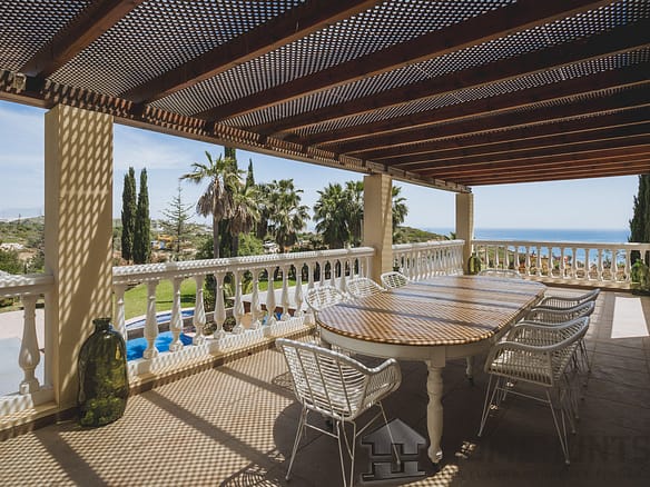 7 Bedroom Villa/House in Estepona 28