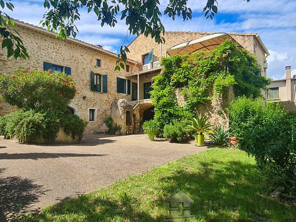 6 Bedroom Villa/House in Uzes 32