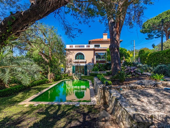 6 Bedroom Villa/House in Cap D Antibes 22