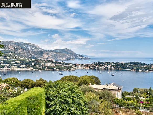 Land in Nice 16