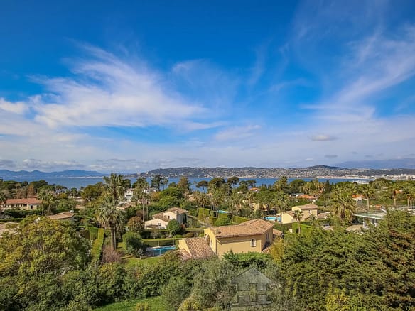 Villa/House in Cap D Antibes 14