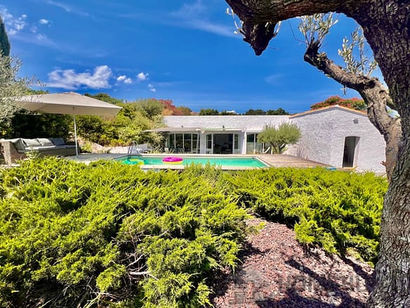 3 Bedroom Villa/House in Les Issambres 28