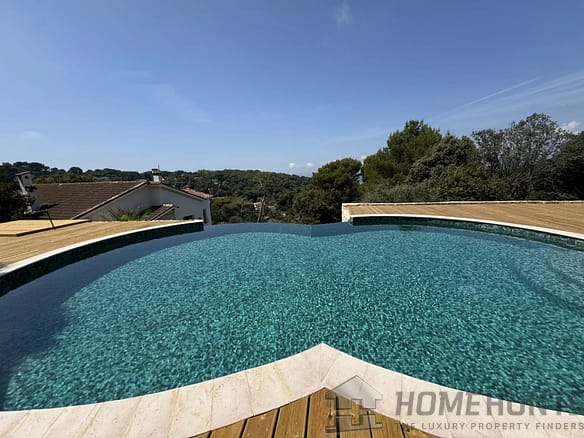 5 Bedroom Villa/House in Nice 26