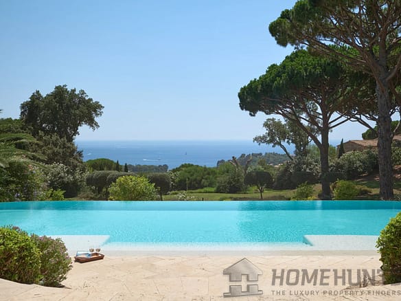 6 Bedroom Villa/House in La Croix Valmer 8