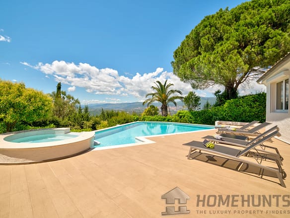 6 Bedroom Villa/House in Mougins 36