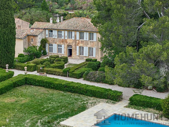 7 Bedroom Villa/House in Aix En Provence 2