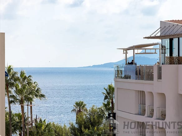 3 Bedroom Apartment in Cannes 34