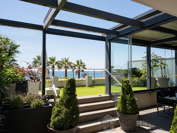 3 Bedroom Apartment in Sanary Sur Mer 28
