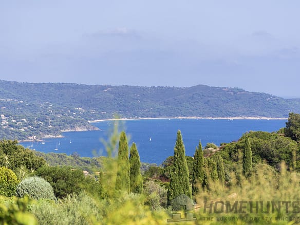 6 Bedroom Villa/House in Cavalaire Sur Mer 30
