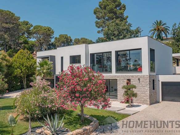 5 Bedroom Villa/House in Mougins 36