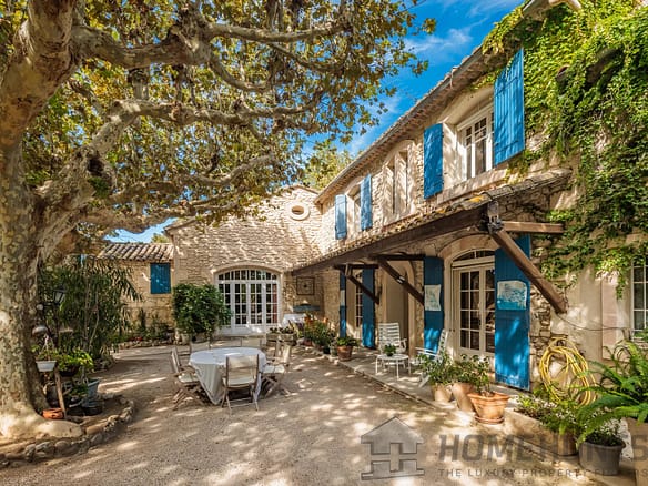 7 Bedroom Villa/House in St Remy De Provence 22