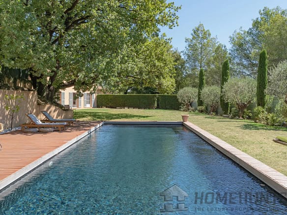 5 Bedroom Villa/House in Valbonne 2
