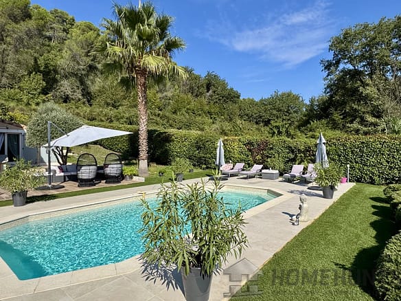 4 Bedroom Villa/House in St Paul 6