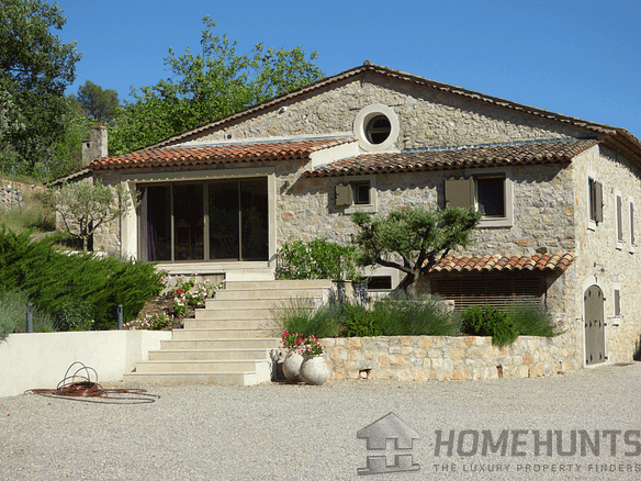 6 Bedroom Villa/House in Seillans 6