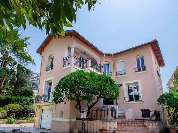 4 Bedroom Villa/House in Nice - City 6