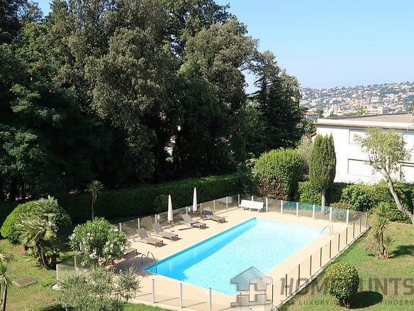 3 Bedroom Apartment in Nice 20
