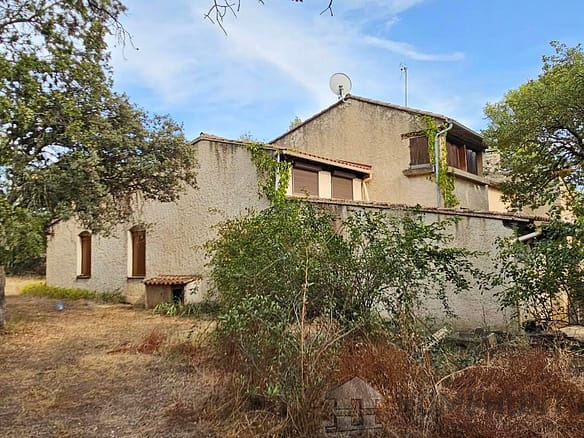 5 Bedroom Villa/House in Gordes 24