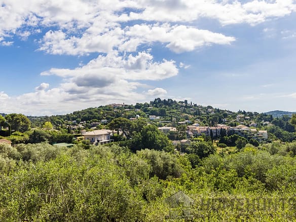 3 Bedroom Villa/House in Mougins 4