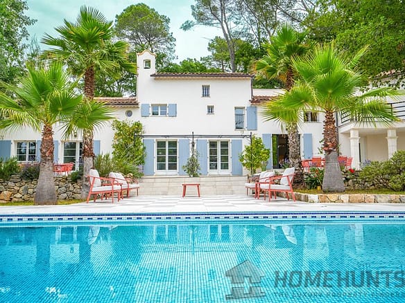 8 Bedroom Villa/House in Valbonne 36