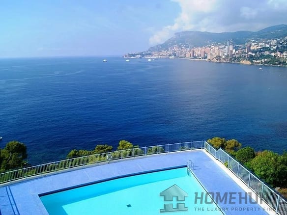 2 Bedroom Apartment in Roquebrune Cap Martin 20