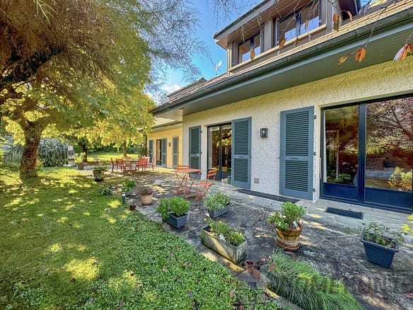6 Bedroom Villa/House in Vieugy 26