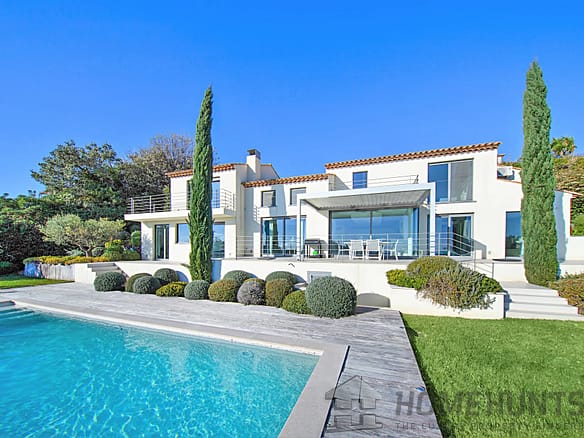 4 Bedroom Villa/House in Grimaud 14