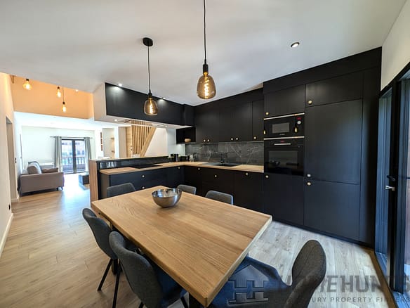 4 Bedroom Apartment in La Clusaz 16