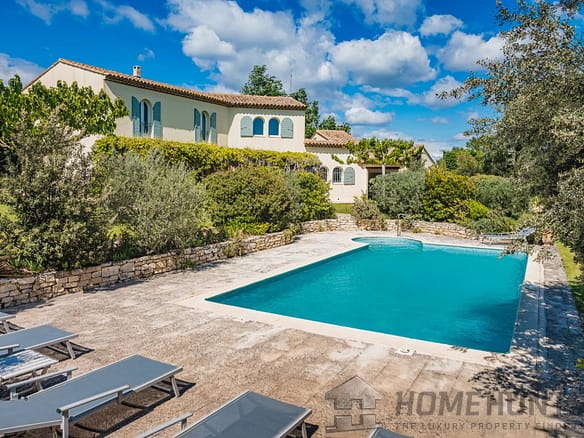5 Bedroom Villa/House in St Remy De Provence 24