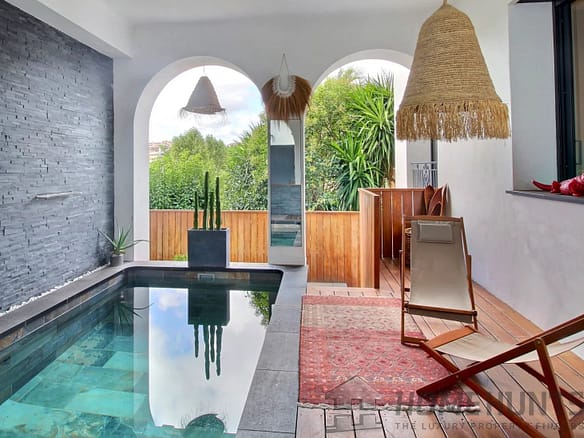 4 Bedroom Villa/House in Cannes 10