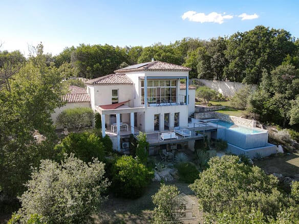 4 Bedroom Villa/House in Uzes 26