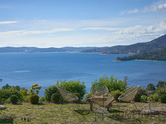 6 Bedroom Villa/House in Le Lavandou 6