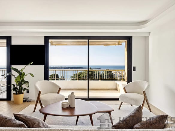 3 Bedroom Apartment in Cannes 12