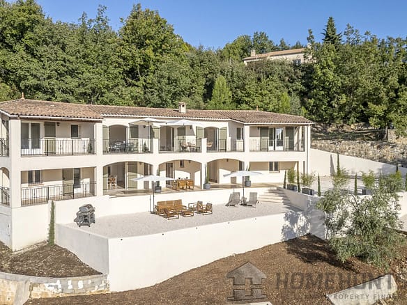 4 Bedroom Villa/House in Callian 4