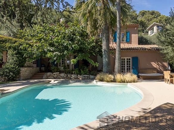 4 Bedroom Villa/House in Villefranche Sur Mer 36