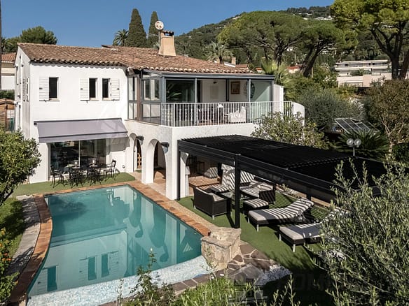 5 Bedroom Villa/House in Cannes 34