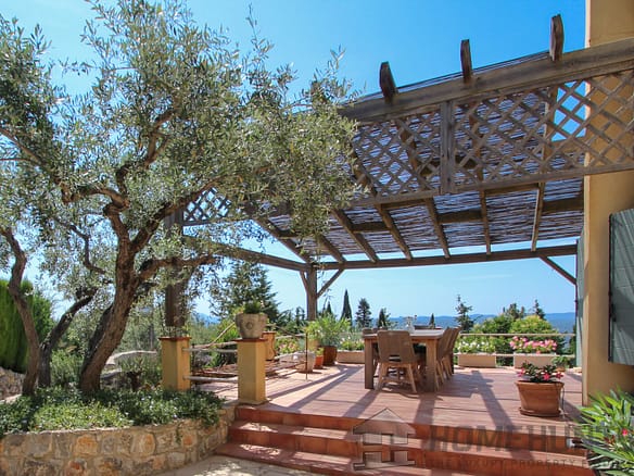 3 Bedroom Villa/House in Tourrettes 6