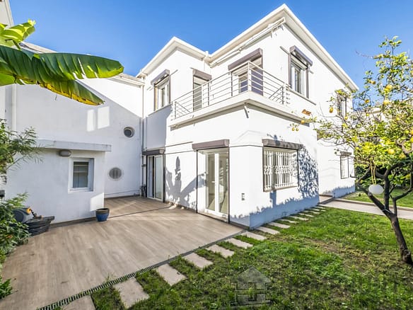 5 Bedroom Villa/House in Nice 28