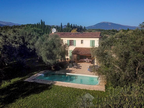 4 Bedroom Villa/House in Valbonne 18